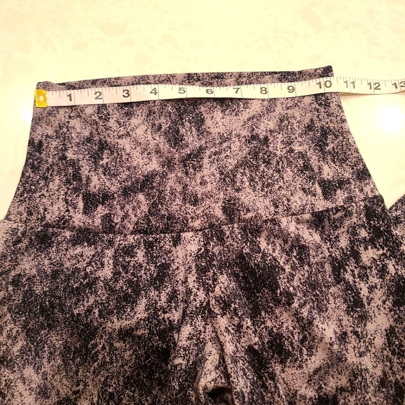 Onzie Leggings Black Tan/Bronze, XS - Picture 7 of 9